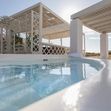 Aeolos Luxury & *
